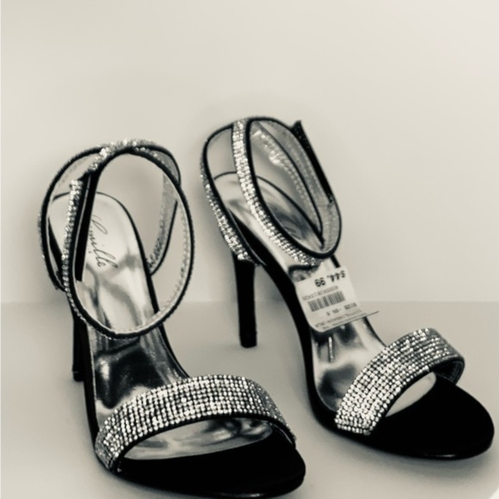 Camille La Vie Silver Rhinestone Strappy 3" High Heel Shoes Size 6.5